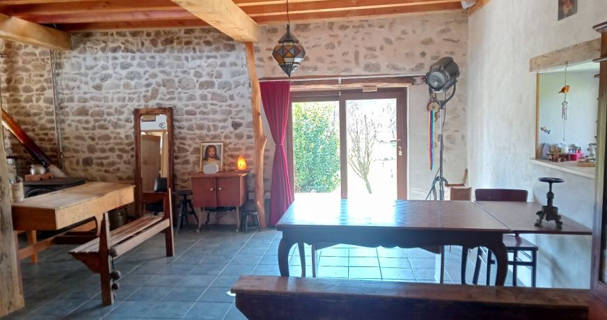 vente Maison en pierre Lachaux