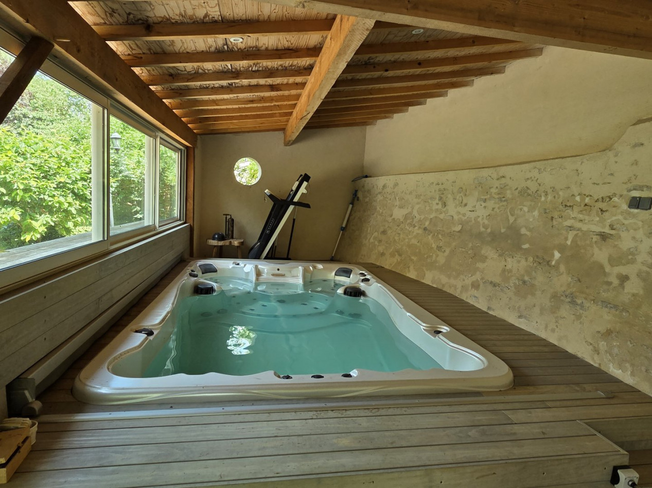 à vendre Maison de caractère Ainay Le Chateau - Photo 7