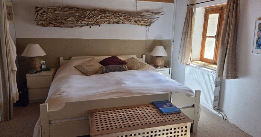 vente Maison en pierre Valcivieres