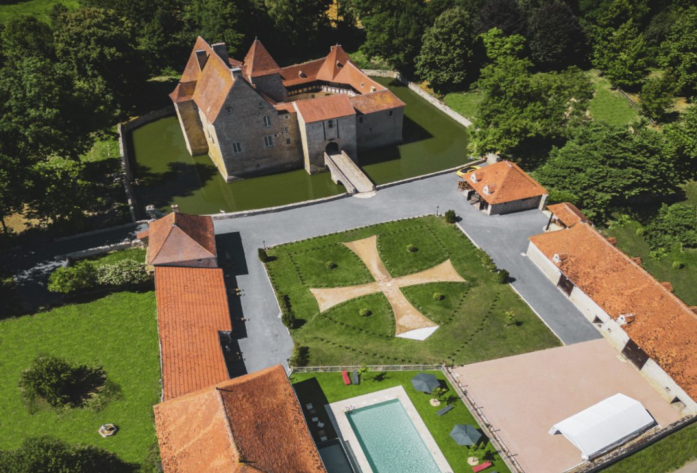 vente Château Vicq - Photo 1