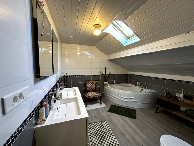 vente Maison Lapeyrouse - Photo 8