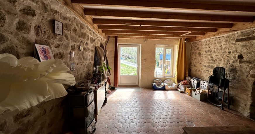 vente Maison en pierre Laprugne