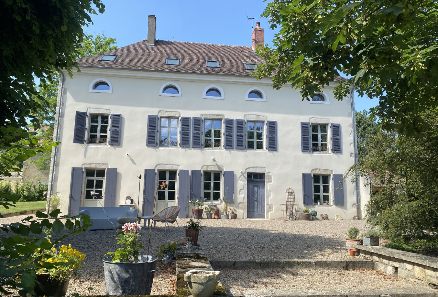 vente Maison de maître Saint Germain De Salles - Photo 1