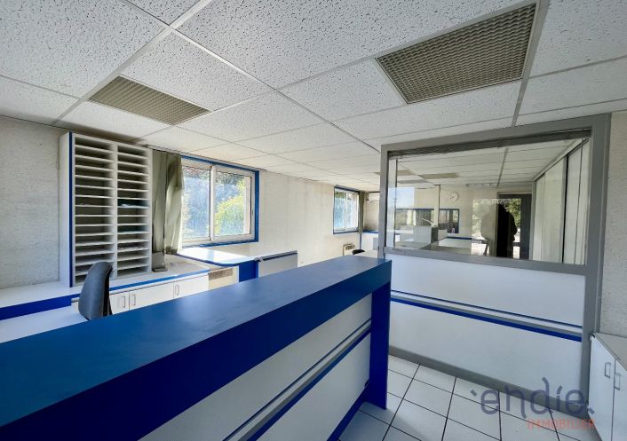location Entrepots et bureaux Mantoche