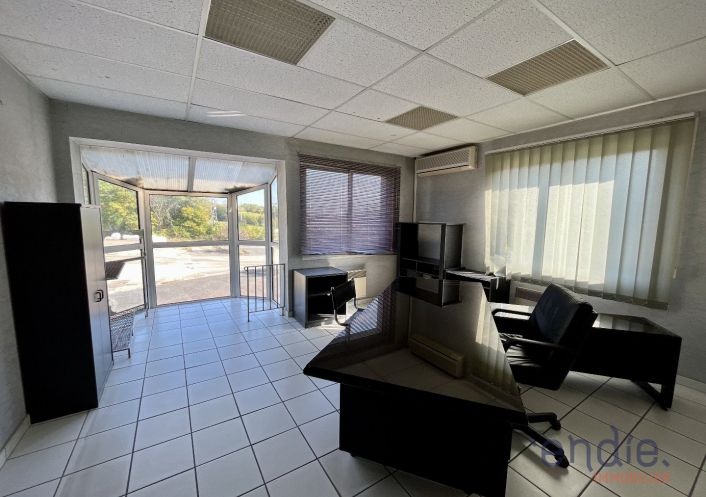 location Entrepots et bureaux Mantoche