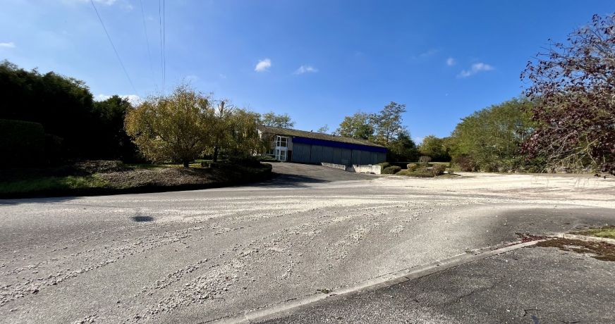 location Entrepots et bureaux Mantoche