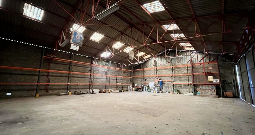 location Entrepots et bureaux Mantoche
