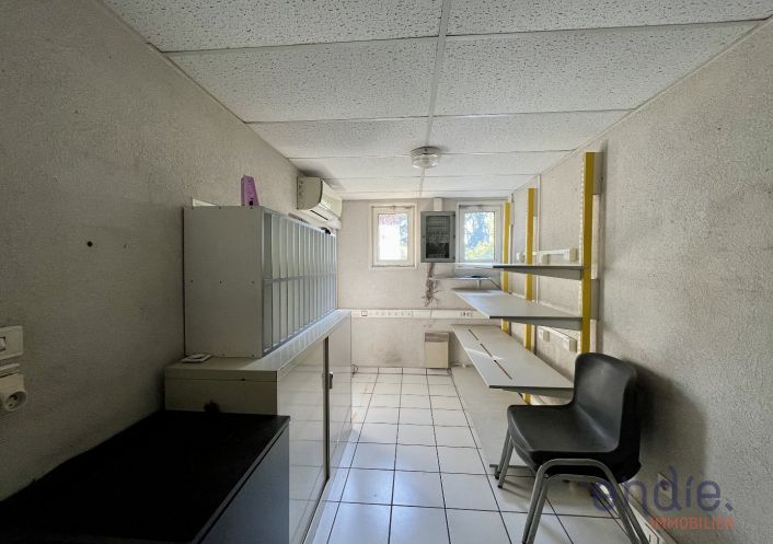 location Entrepots et bureaux Mantoche