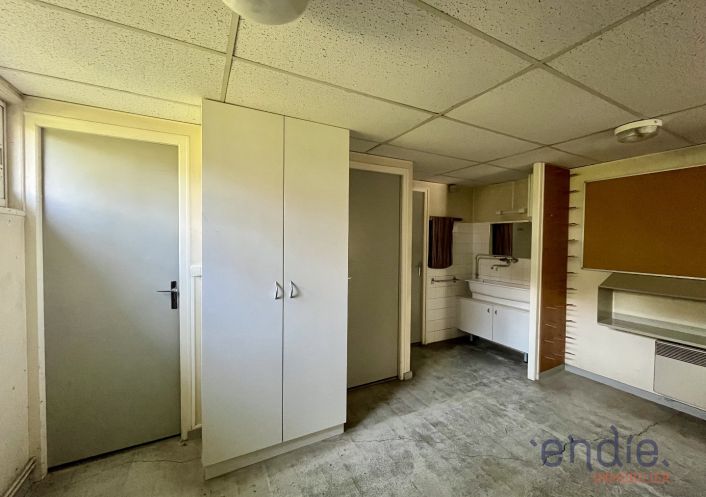 location Entrepots et bureaux Mantoche