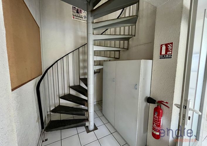 location Entrepots et bureaux Mantoche