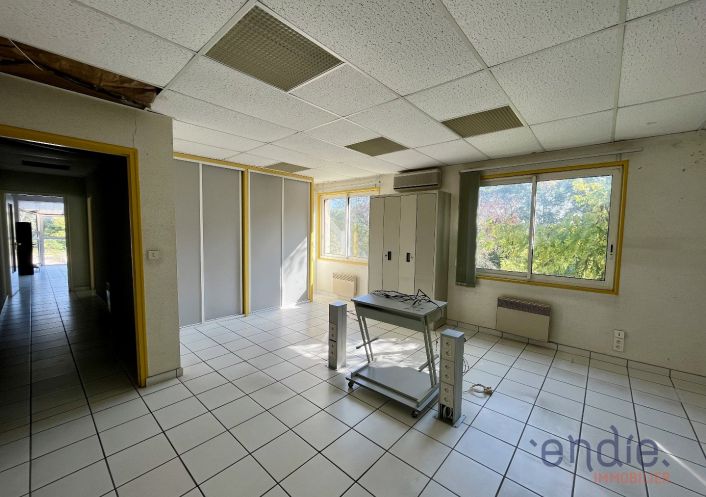 location Entrepots et bureaux Mantoche