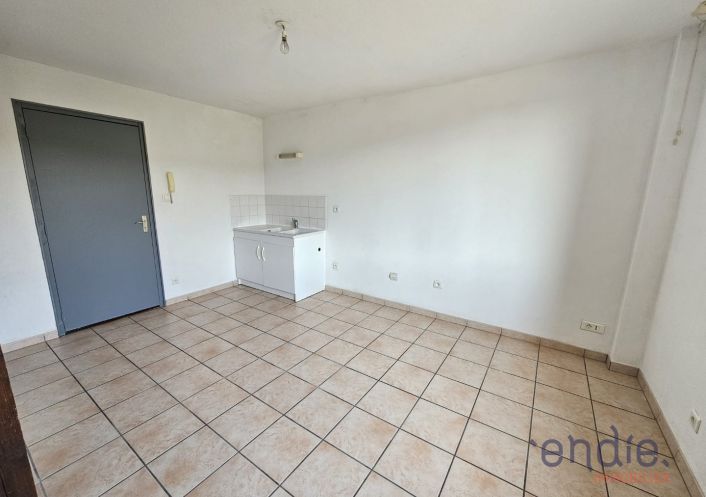 location Appartement Eloie
