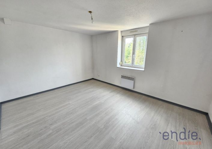 location Appartement Eloie