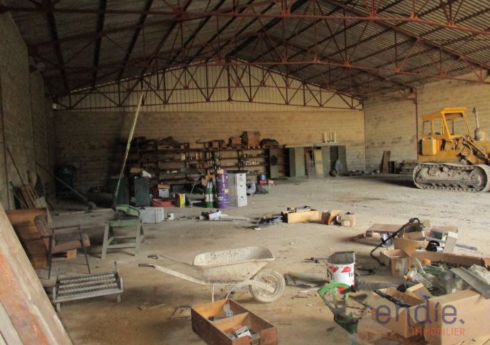 à vendre Bâtiment Montsaugeon