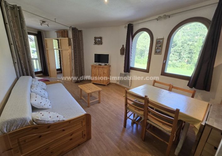 vente Studio Jausiers