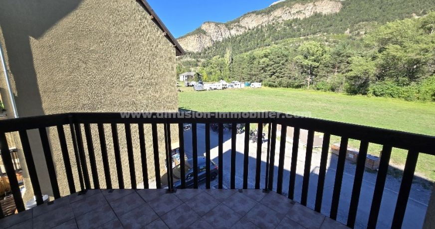 vente Studio Jausiers