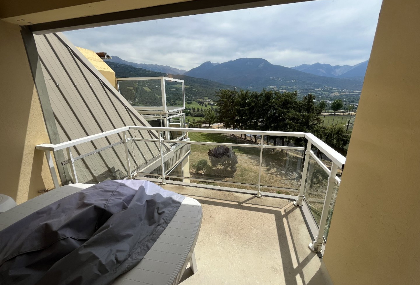 location Appartement Embrun - Photo 1