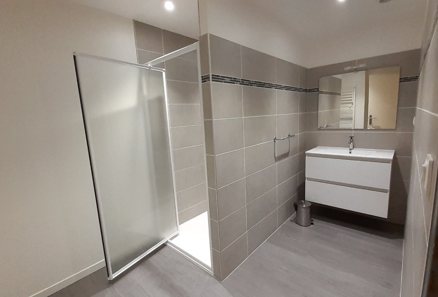 location Appartement rénové Embrun - Photo 6