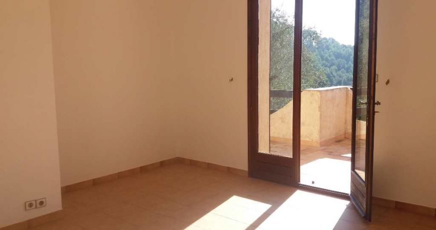 location Appartement en rez de jardin Tourrette Levens