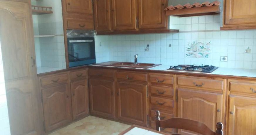 location Appartement en rez de jardin Tourrette Levens