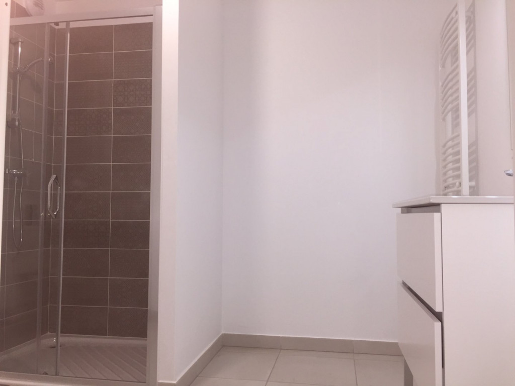 à louer Appartement Drap - Photo 5