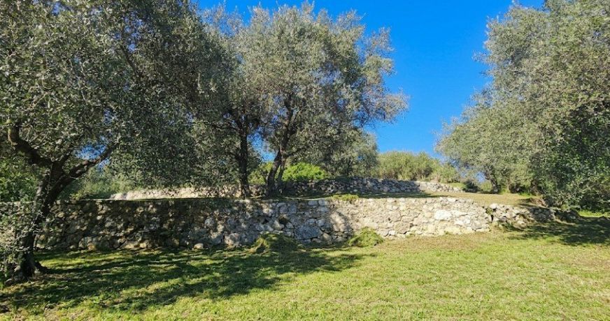 vente Terrain Tourrette Levens