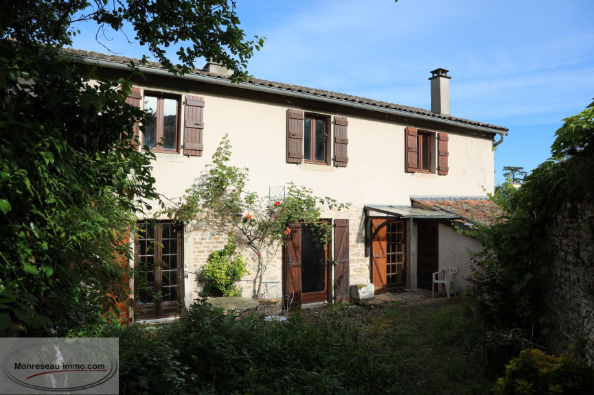 à vendre Maison La Roche Vineuse - Photo 1
