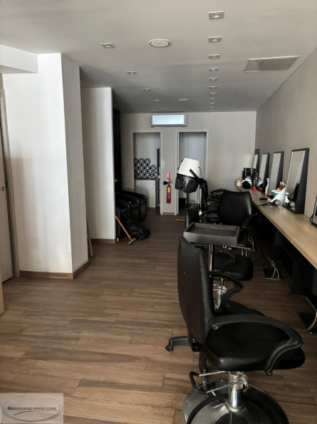 location Local commercial Cambrai - Photo 3