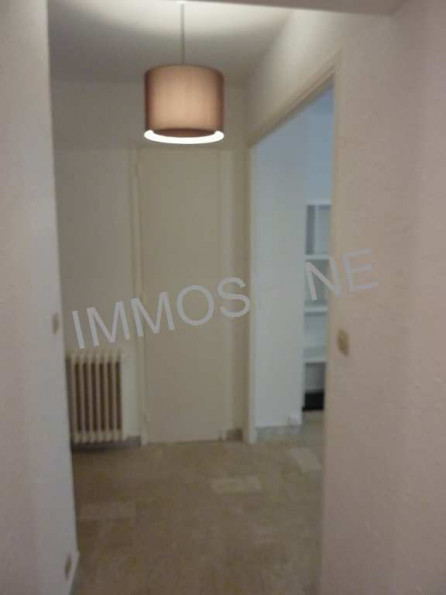 location Appartement en rez de jardin Le Cannet - Photo 4