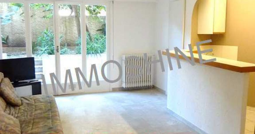 location Appartement en rez de jardin Le Cannet
