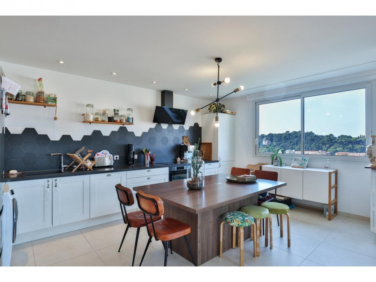 Vente Appartement 90m² 3 Pièces à Nice (06300) - Confiance Immobiliere Nice