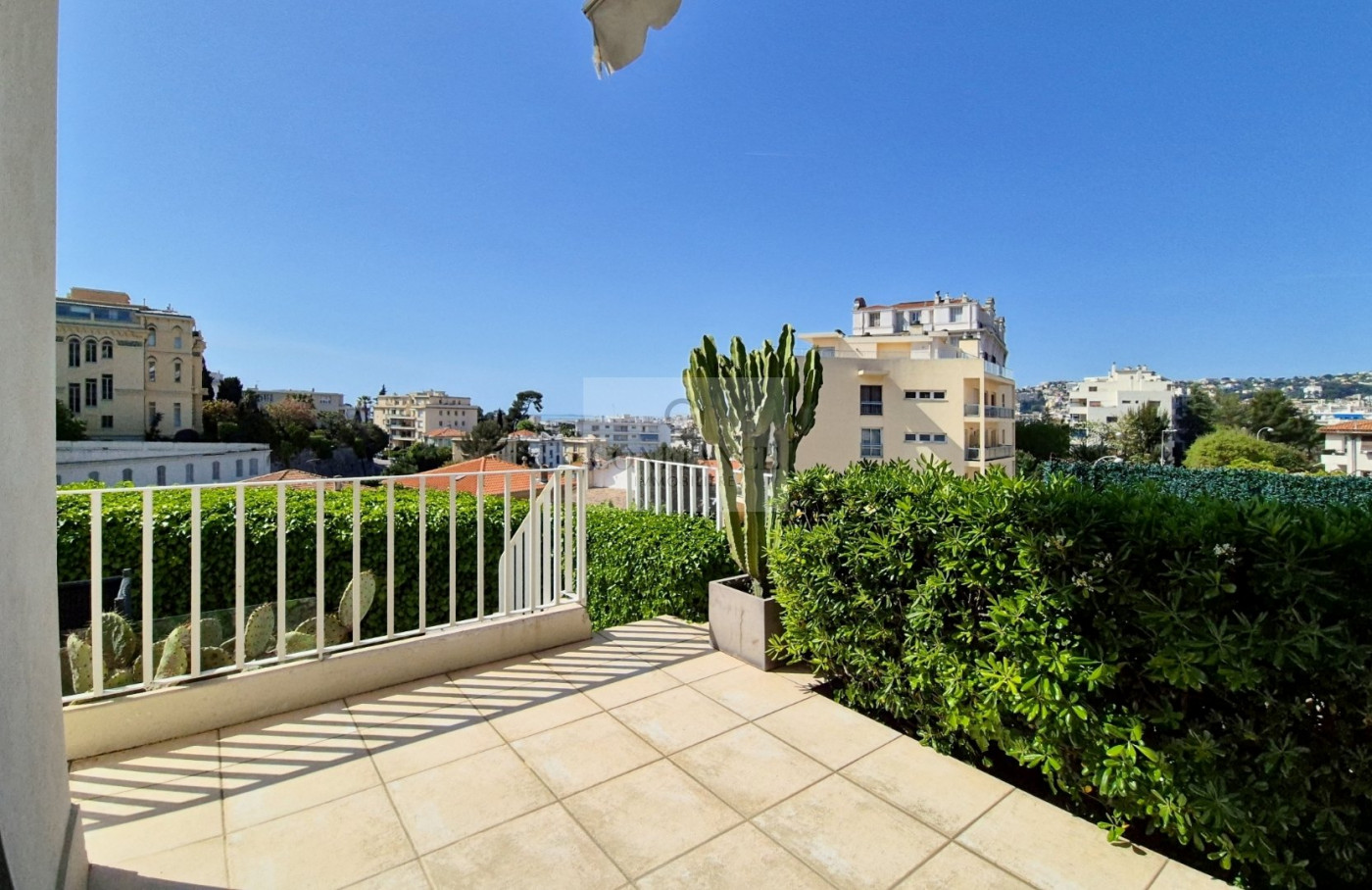 Vente Appartement 83m² 3 Pièces à Nice (06300) - Confiance Immobiliere Nice