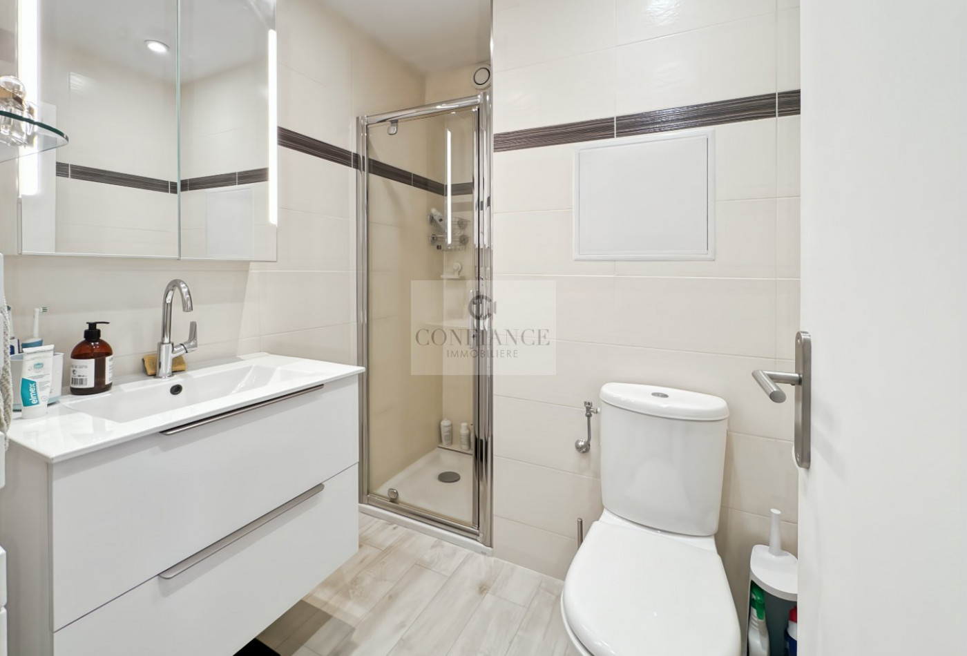 vente Appartement Saint Laurent Du Var - Photo 8