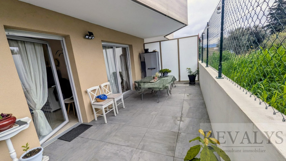 vente Appartement terrasse Chateauneuf Villevieille - Photo 2