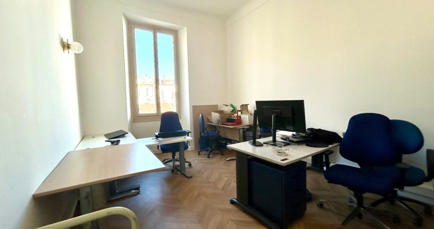 location Bureau Nice