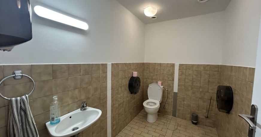 location Local commercial Nice