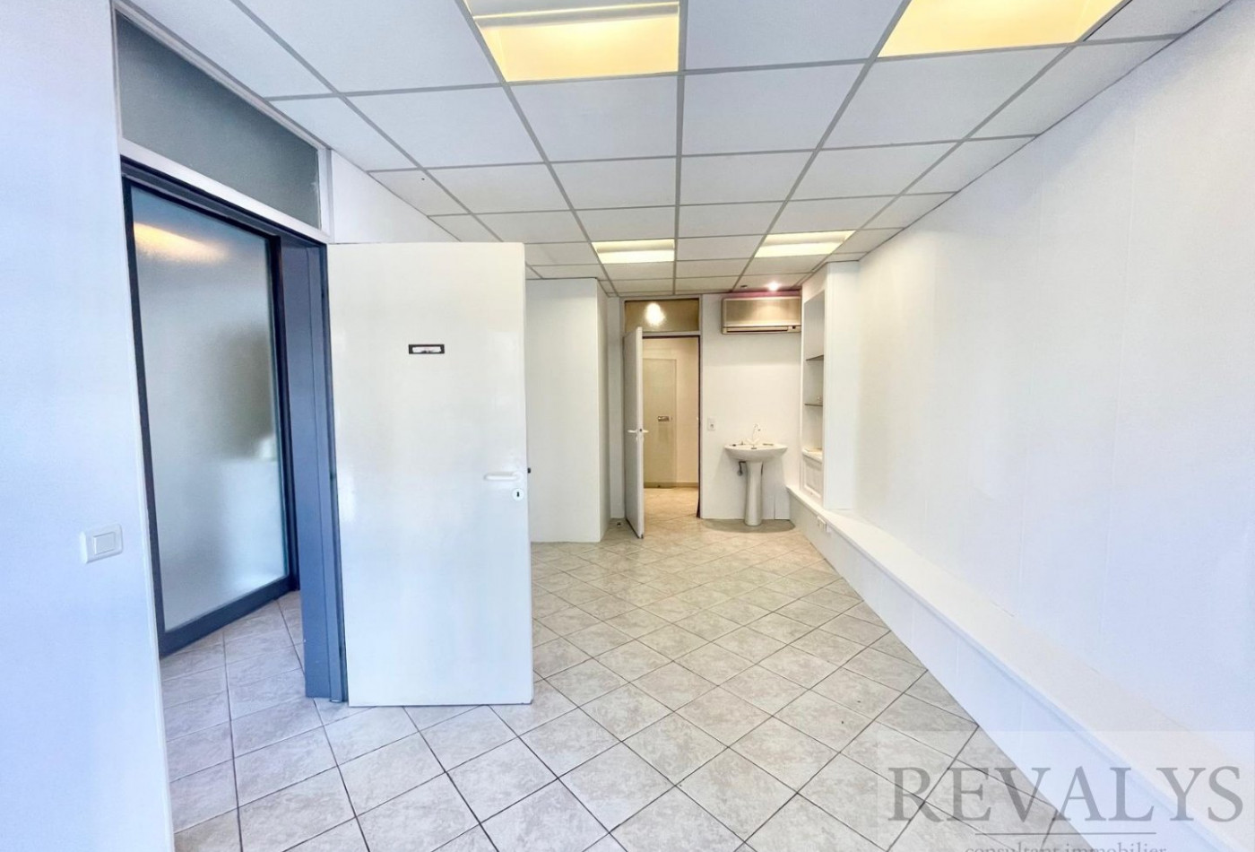 à vendre Local commercial Antibes - Photo 2