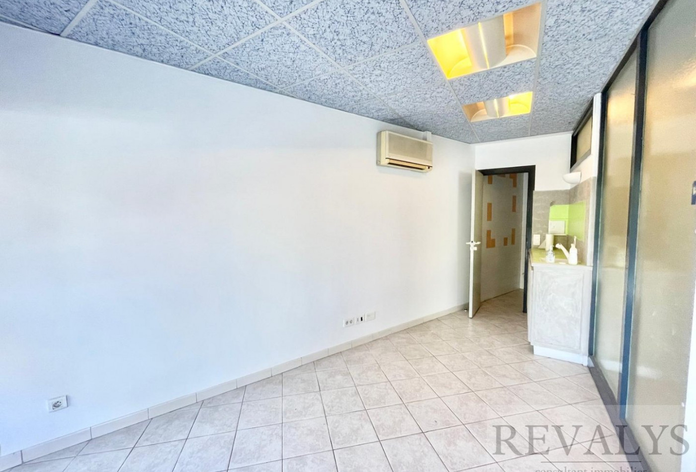 à vendre Local commercial Antibes - Photo 3