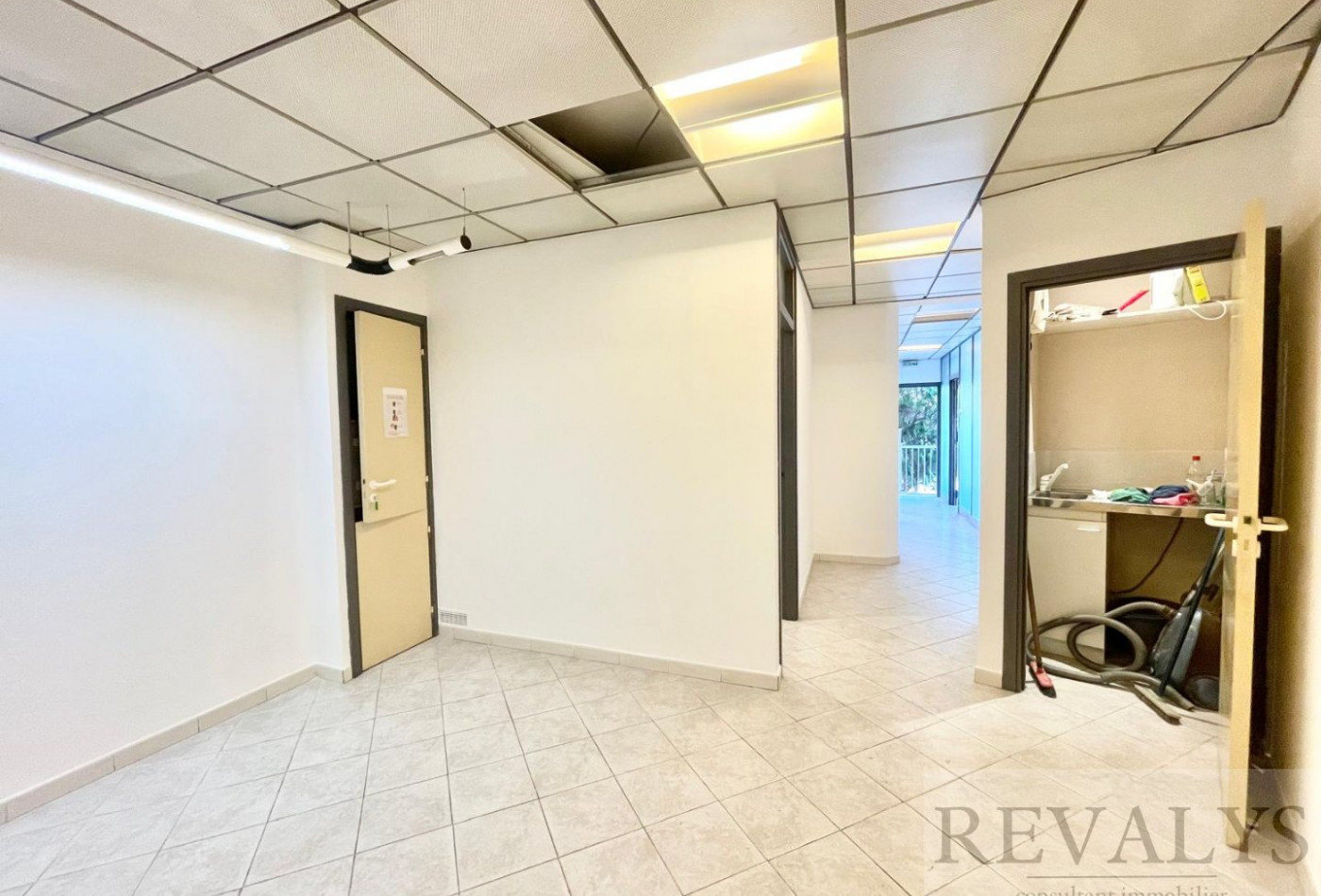 à vendre Local commercial Antibes - Photo 4