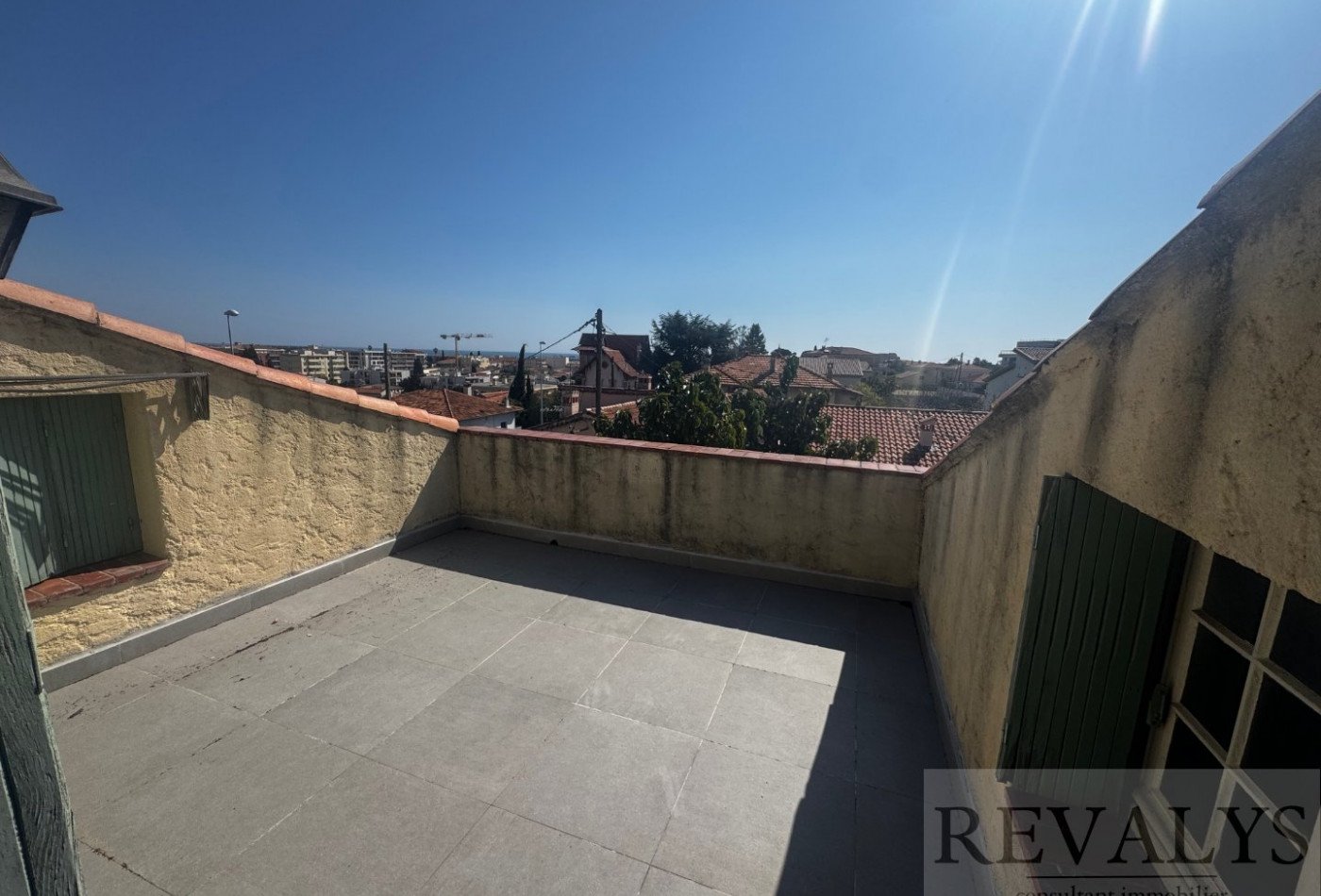 vente Appartement à rénover Saint Laurent Du Var - Photo 2