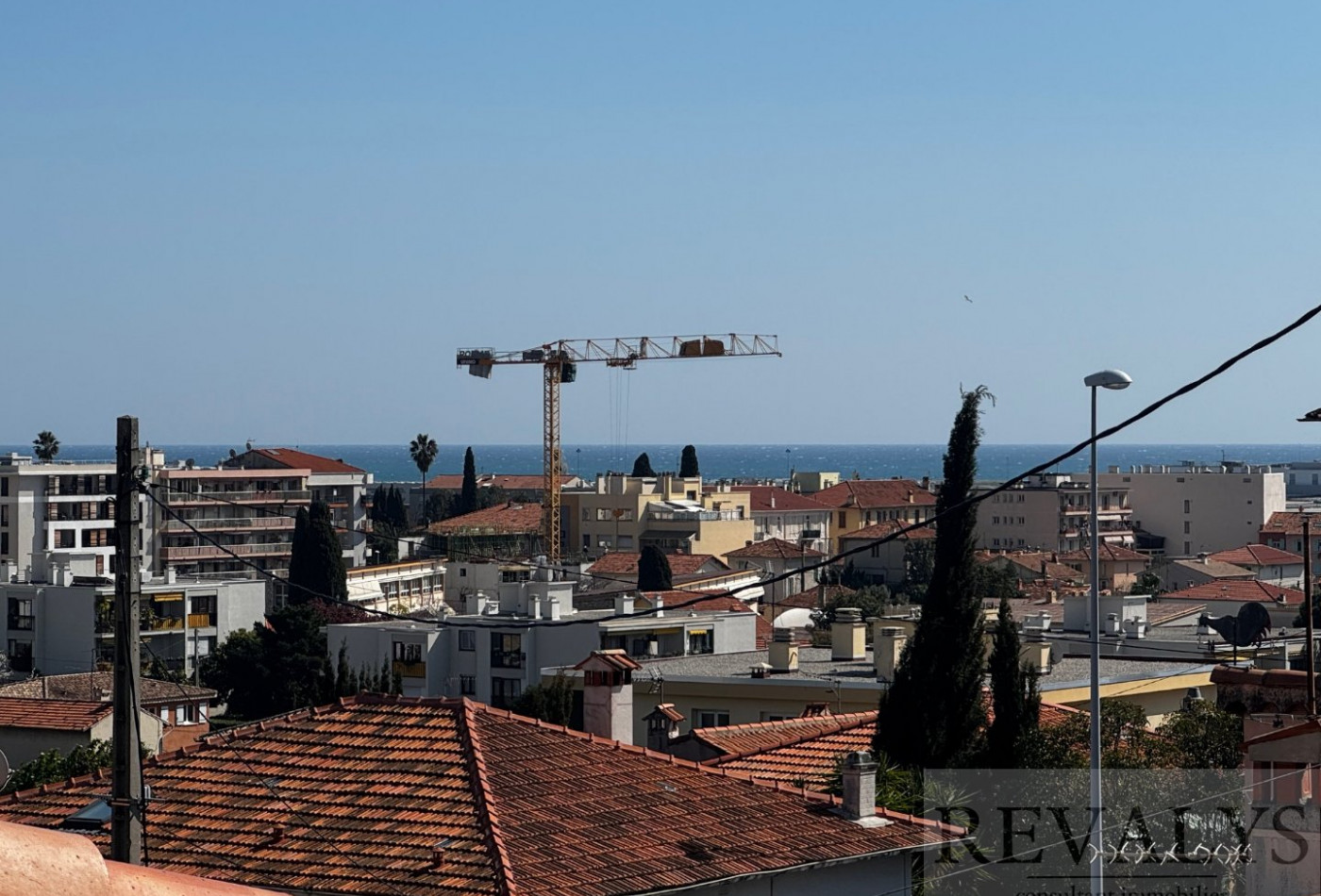 vente Appartement à rénover Saint Laurent Du Var - Photo 1