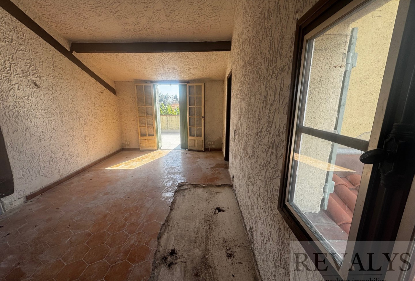 vente Appartement à rénover Saint Laurent Du Var - Photo 4