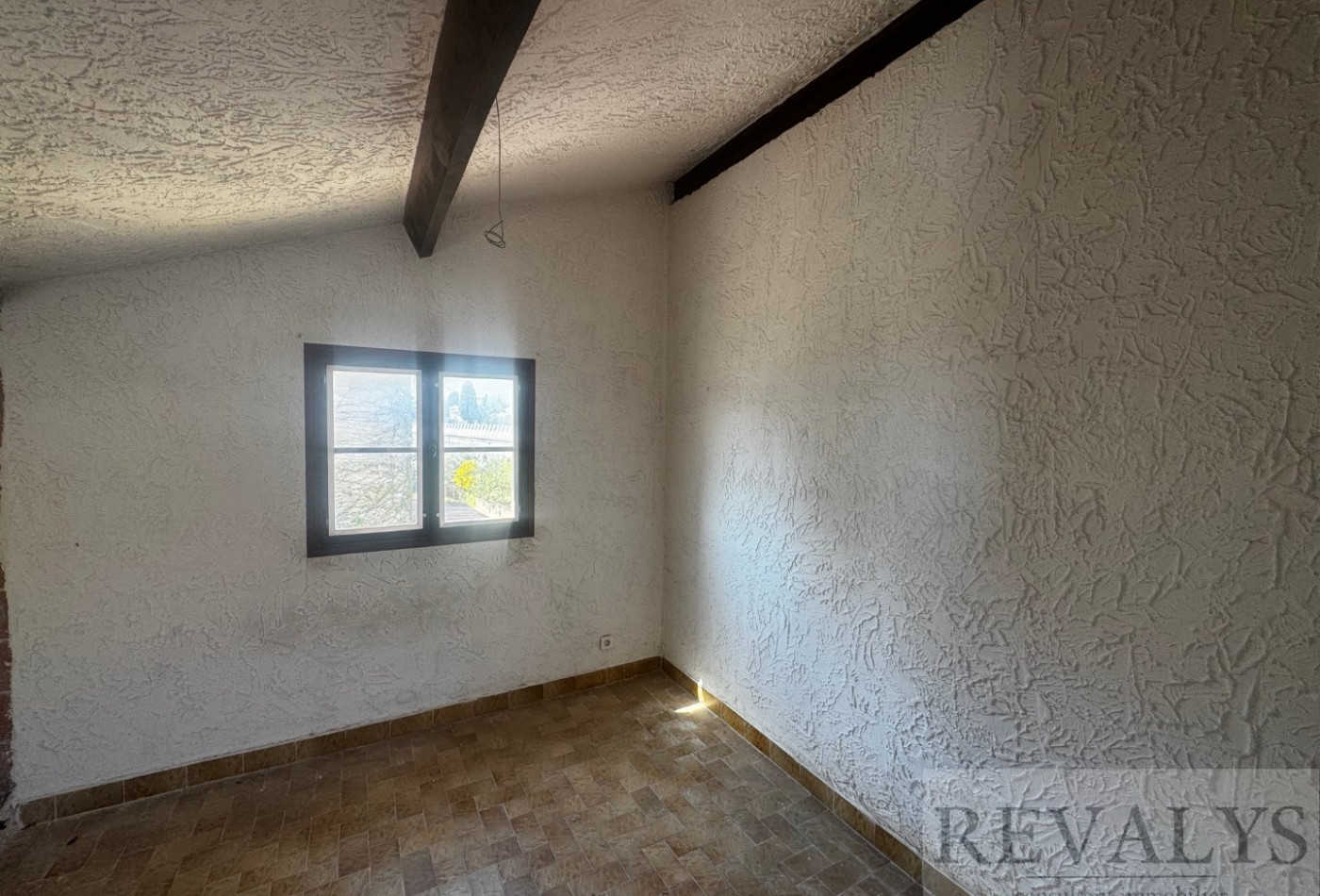 vente Appartement à rénover Saint Laurent Du Var - Photo 8