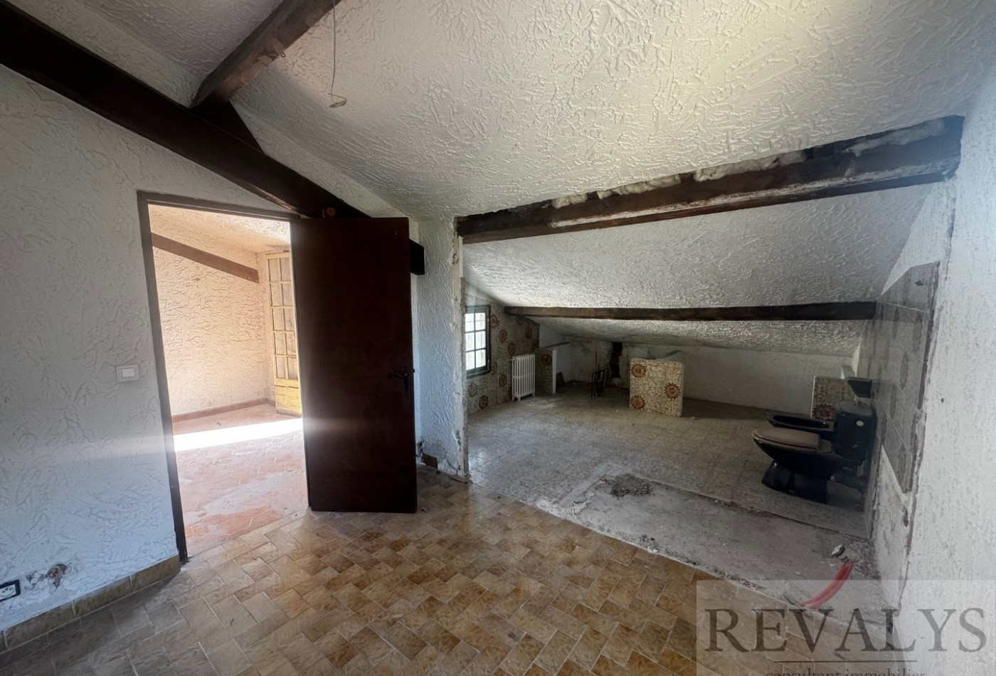 vente Appartement à rénover Saint Laurent Du Var - Photo 7