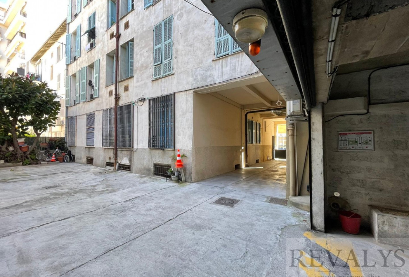 vente Garage Nice - Photo 3