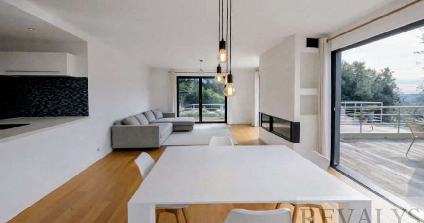 vente Villa Castagniers