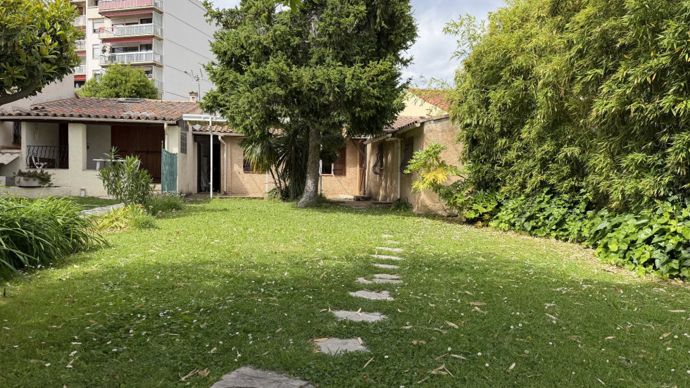 vente Maison Cannes-la-bocca - Photo 1