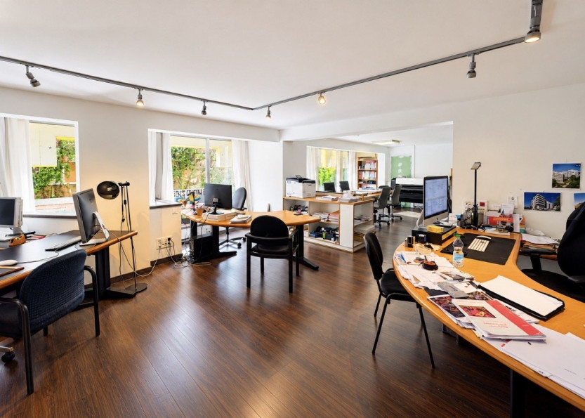 vente Local commercial Menton - Photo 1