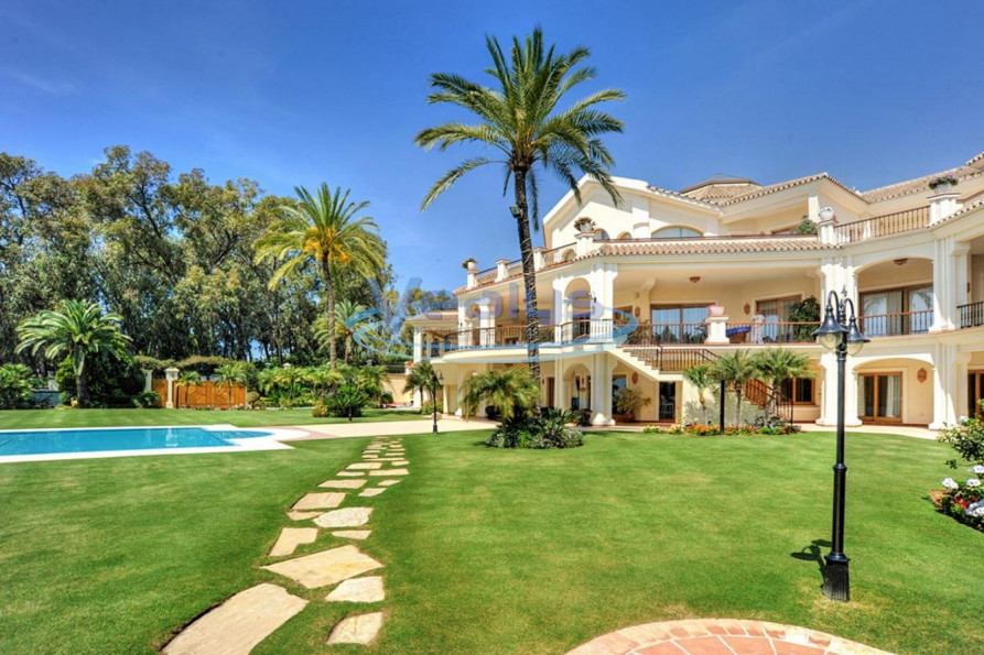 en location saisonnière Villa Marbella - Photo 1
