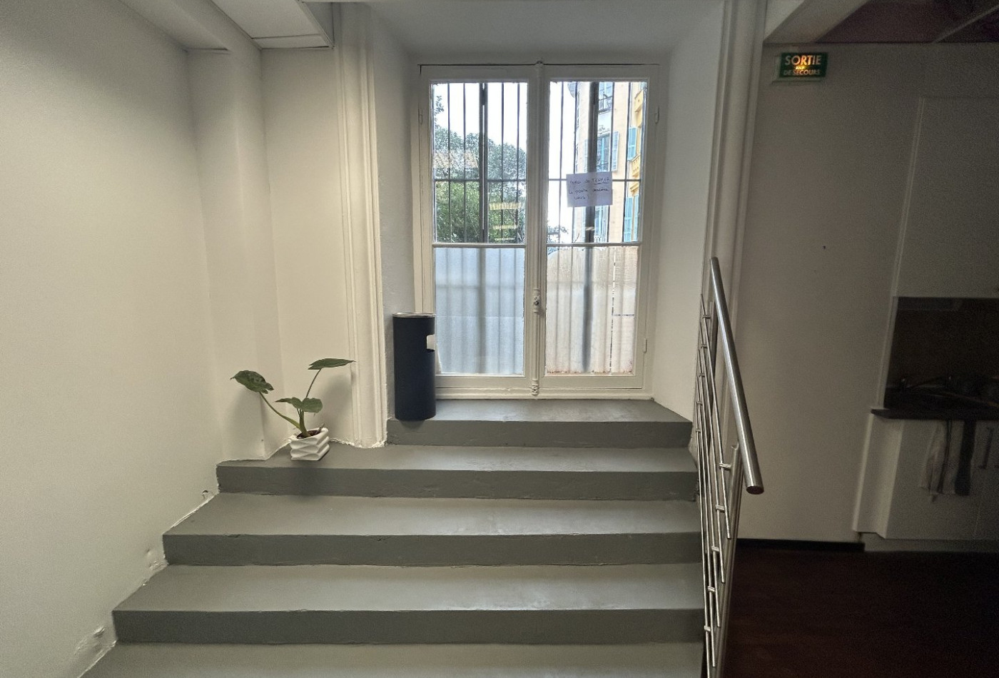 à vendre Local commercial Nice - Photo 7